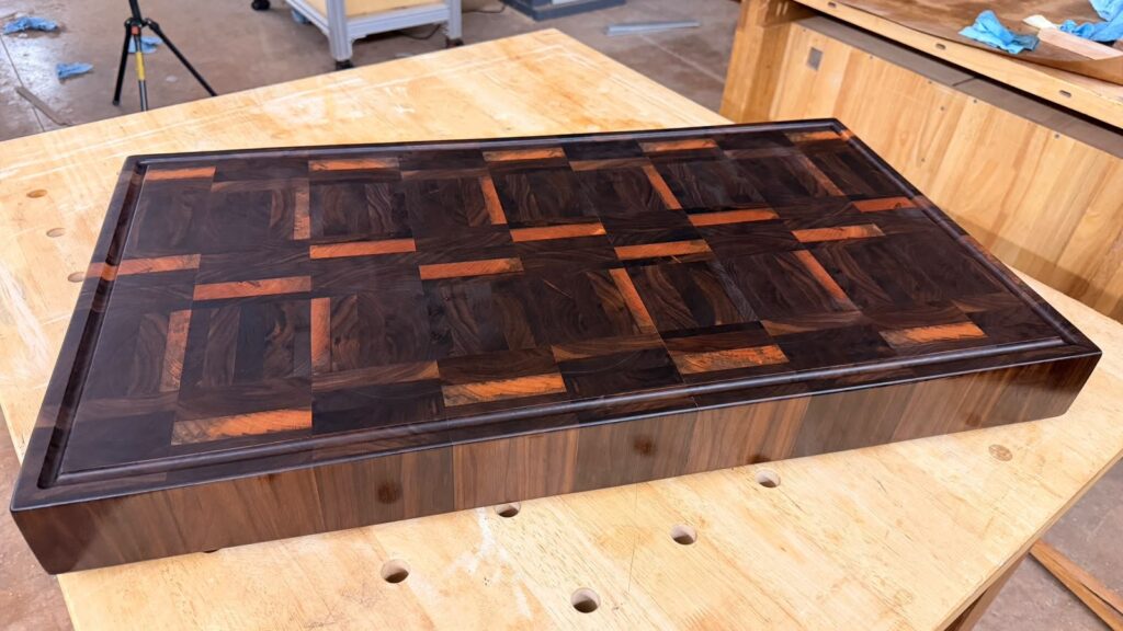Butcher Block “Monolith” – Grano final